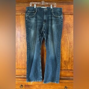 Wrangler Men's Relaxed Blue Bootcut Jeans (38x32)